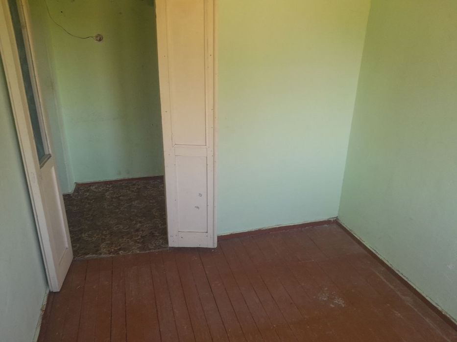 Chirchiq wahrida jalaerda iki hona kv 5 qavatda pustoy ijaraga berilad