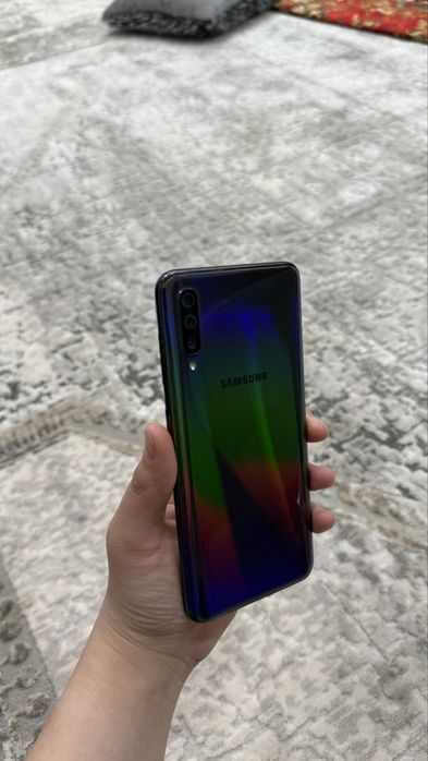 Продаётся Samsung Galaxy A50