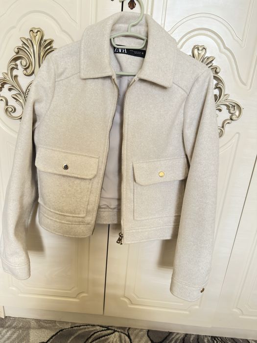 кожанка,безрукавка все отдам по 100тысяч