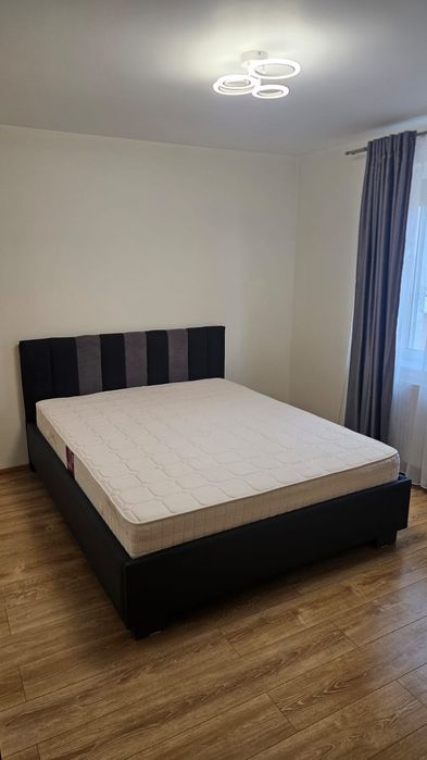 Inchiriez Ap 2 camere decomandat ,la 300 m de universitate ,zona Albina,