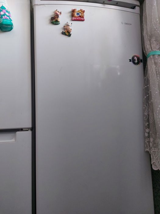 Морозильник продам