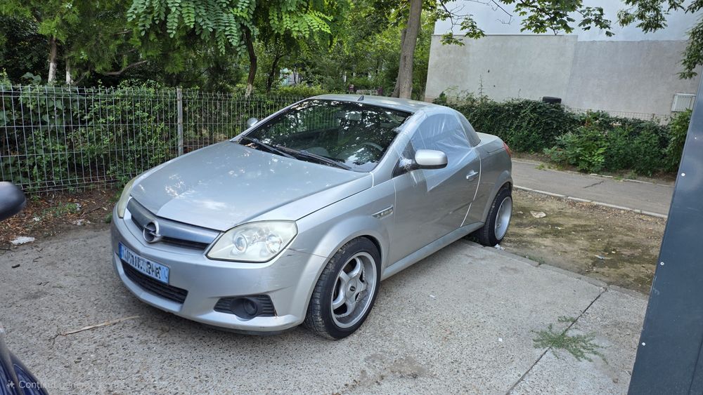 Dezmembrez Opel Tigra 1.4 2006