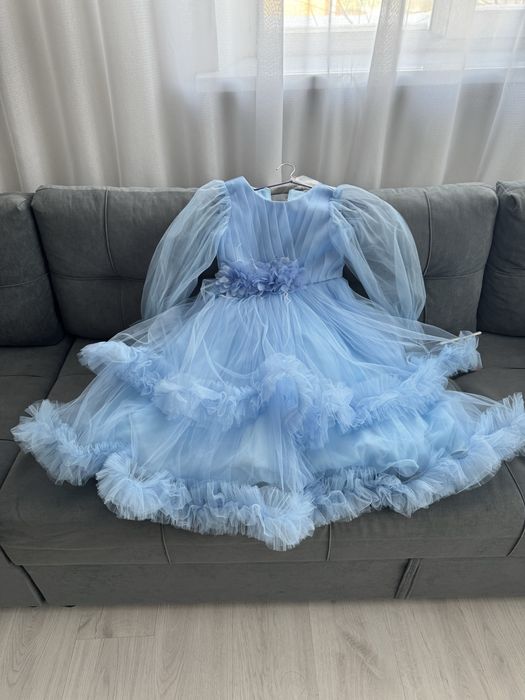 Продам платье на девочку, размер 40