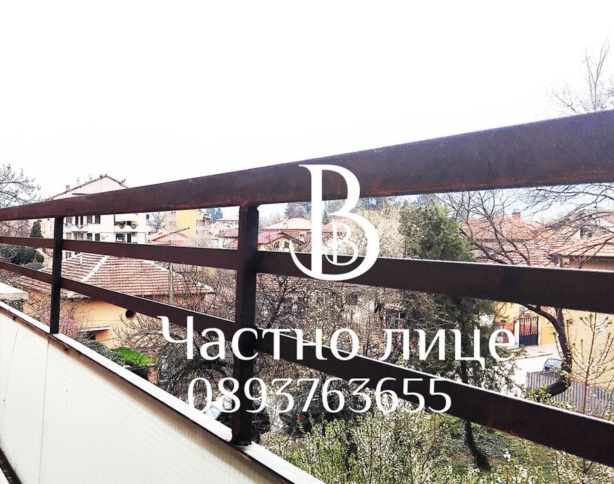 Частно лице продава апартамент в Ботевград,  центъра, 100 кв. + гараж.