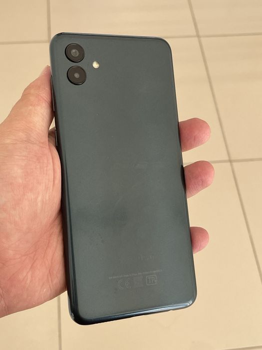 Samsung a04 64 гб в отличном состоянии