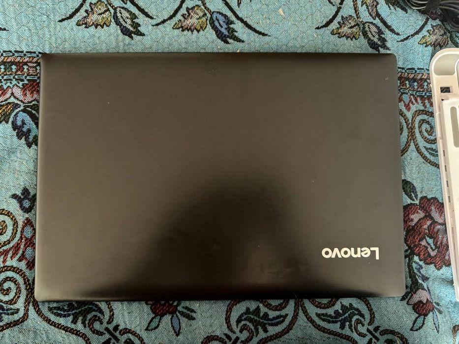 Ноутбук Lenovo ideapad 330