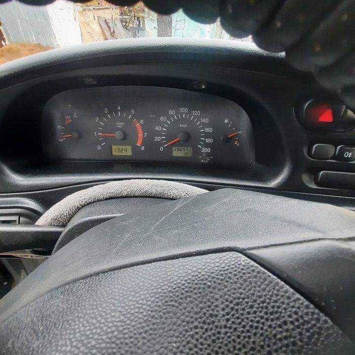 Продам ниву шевроле с прицепом