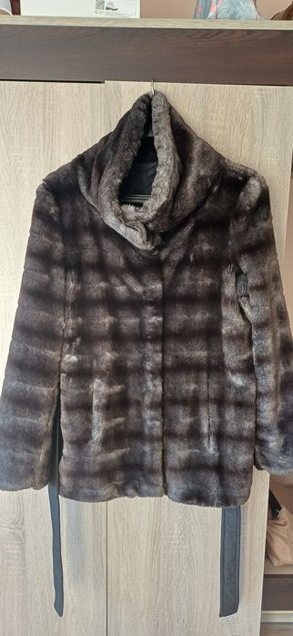 Късо палто от еко кожа