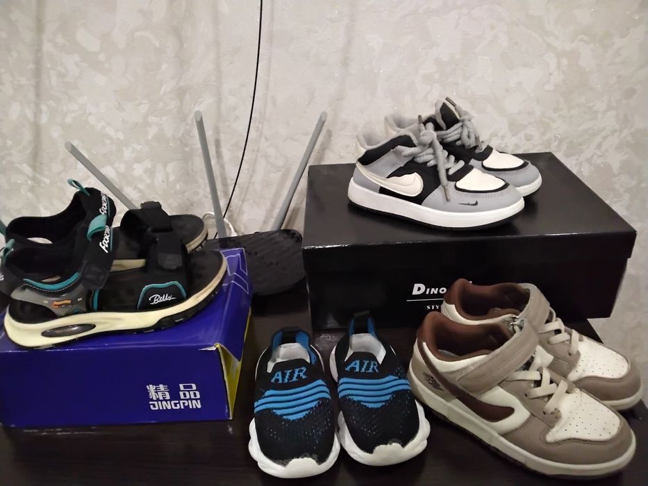 Продам сандалии,29 размер