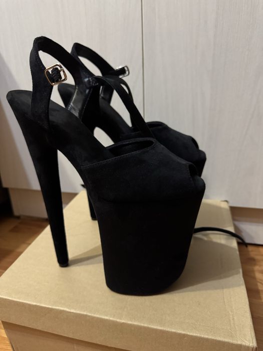 Стрипы для танцев 40р