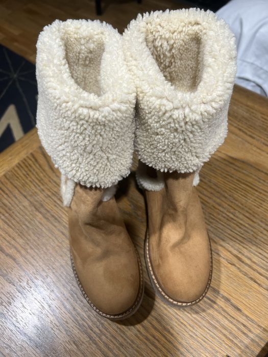 Salvadore Ferragamo cizme piele intoarsa !  marimea 4- 37 eu