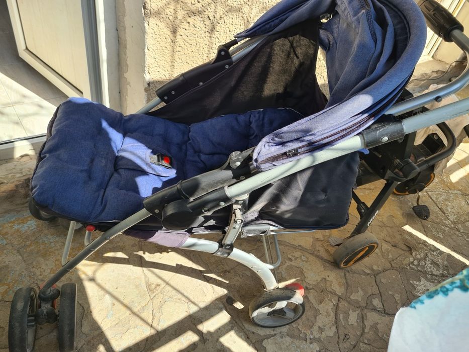 Продам детскую коляску