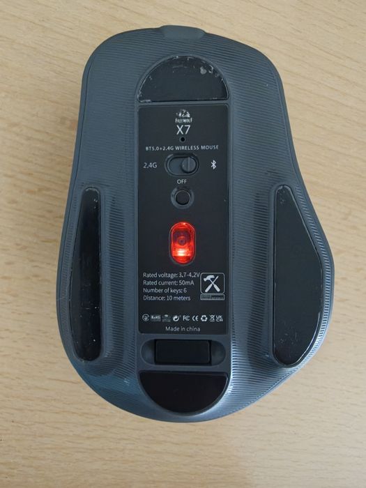 Mouse și tastatură wireless iluminata cu încărcare USB C