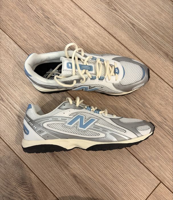 New Balance 204L