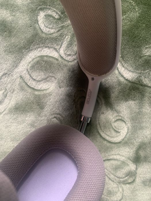 Беспроводные наушники в идеальном состоянии