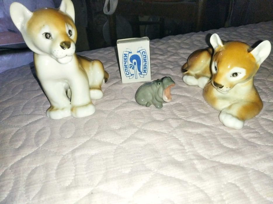 продам фарфоровые статуэтки