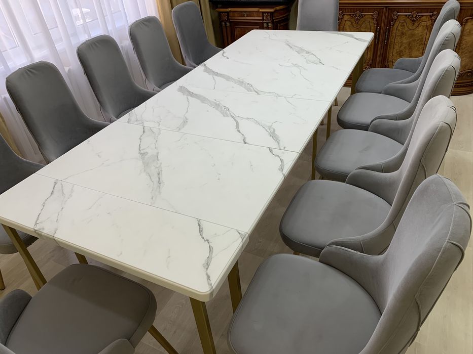 Стулья 12 штук .