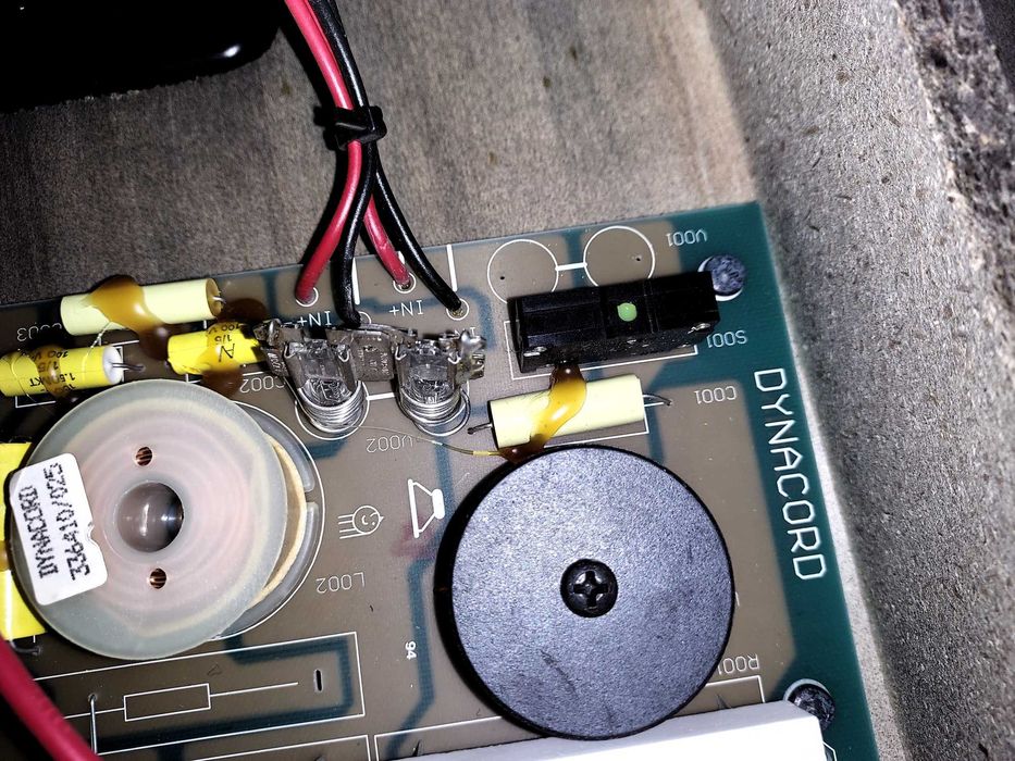 Vând 1 bucată boxă Dynacord Corus Line C 15-2 (Electro Voice + Fostex)