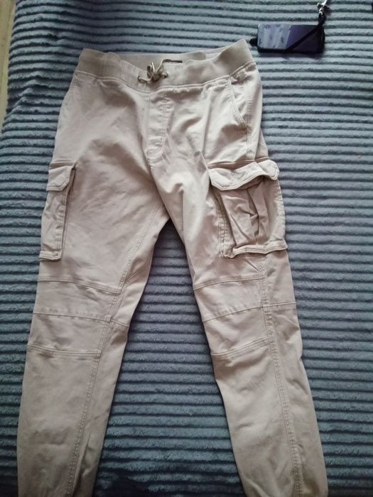 Jeans H&M noi cu eticheta