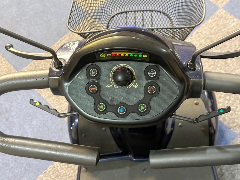 Scaun electric carut electric carucior electric scuter electric tricicleta electrica dizabilitati handicap dezabilitati