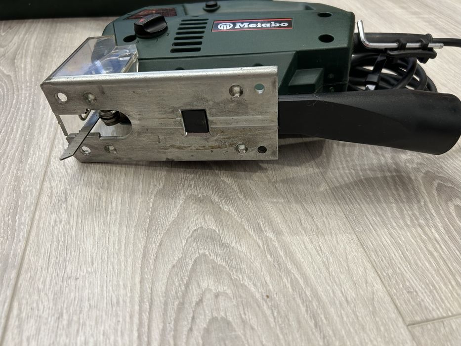 Зеге Metabo St EP455 с регулиране на оборотите[прободен/махален трион]