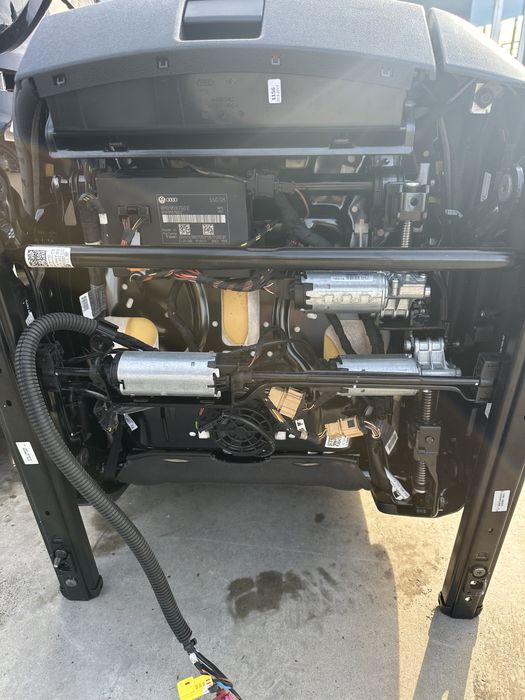 Interior piele scaune bancheta incalzite memorie Audi Q5 8R S Line