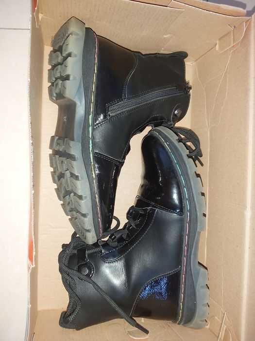 Продам полусапожки на девочку