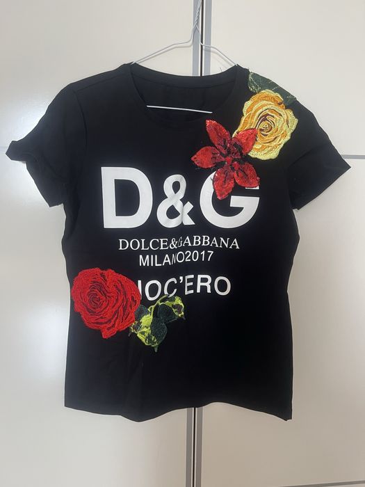 Футболки женские