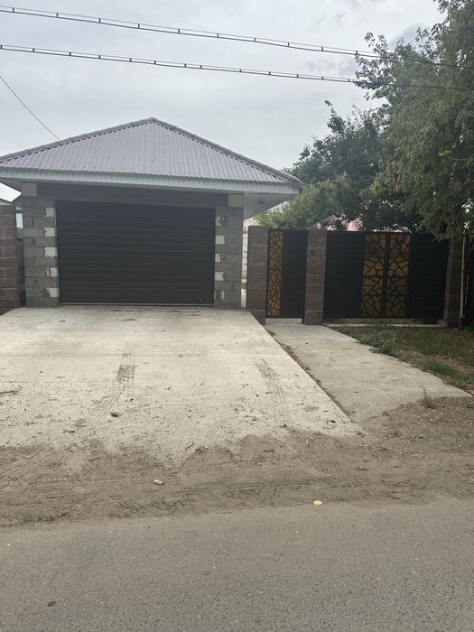 Частный двухэтажный дом