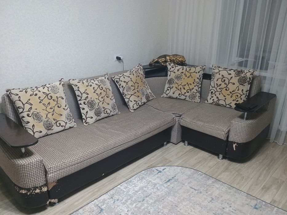 Продам угловой диван