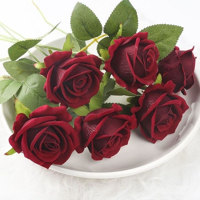 Искусственные розы