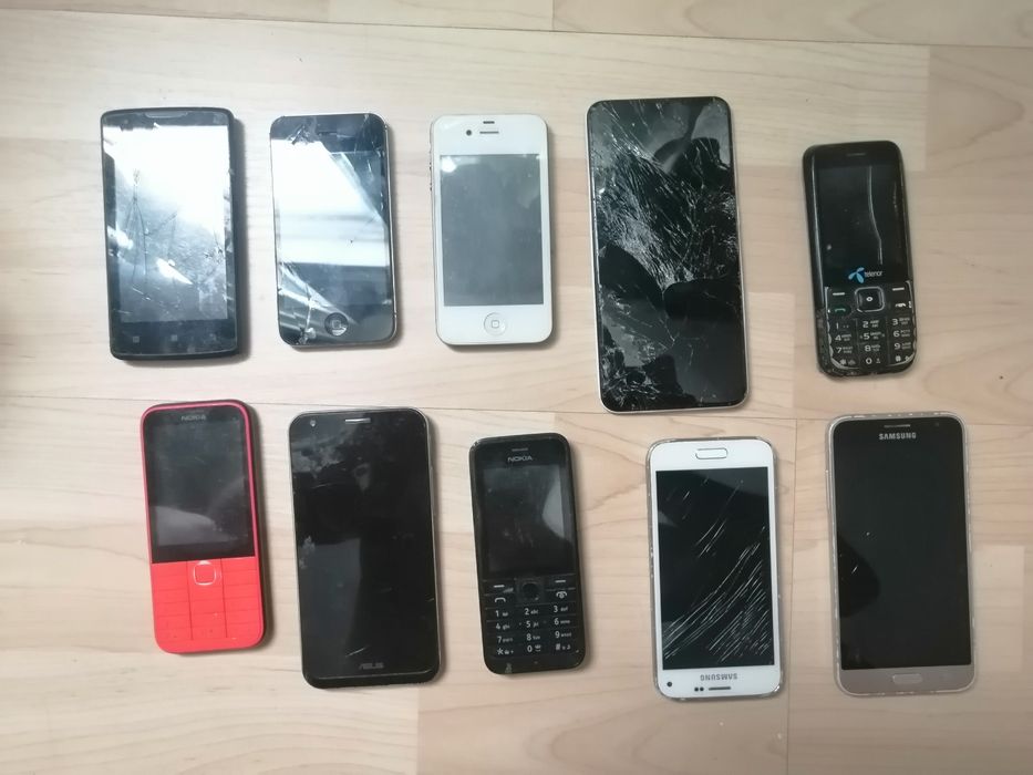ЛОТ 10бр Телефони за ЧАСТИ