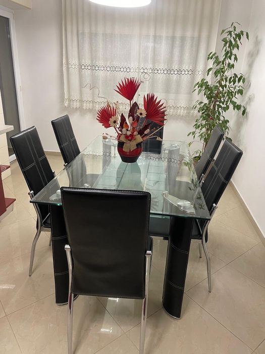 Masa de sticla + 6 scaune