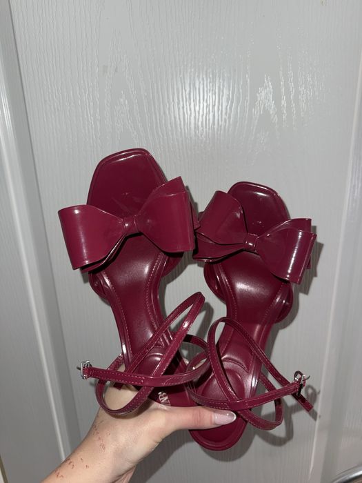 Дамски токчета размер 41 Zara