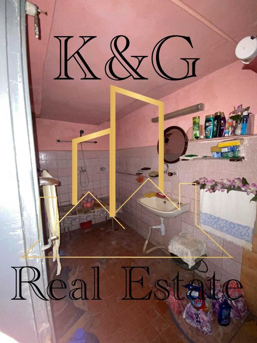 Продава се Къща в с. Просторно, Област Разград - 64 кв.м за 598 €/кв.м - Снимка #6