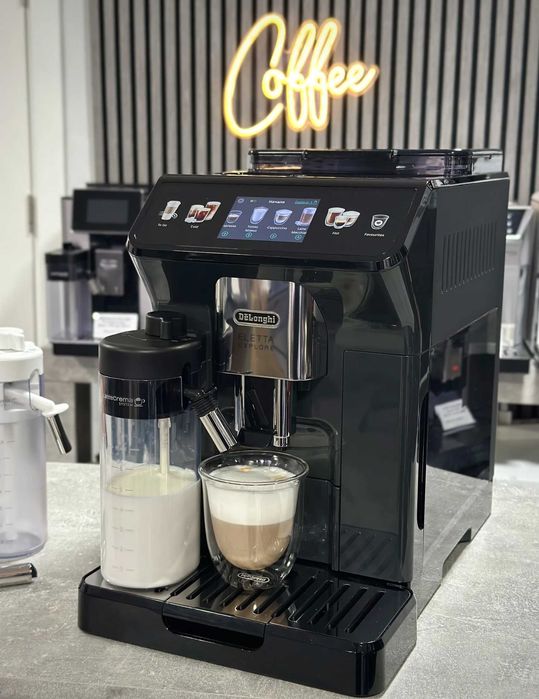 Кафемашина DeLonghi Eletta Explore
