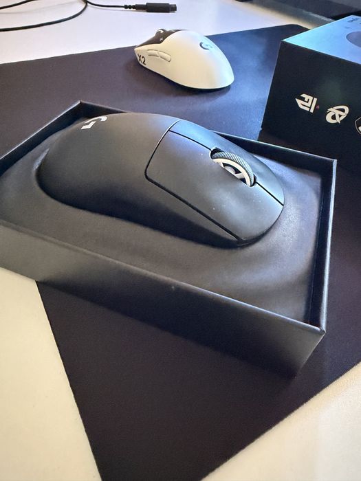 Logitech g pro x superlight 2