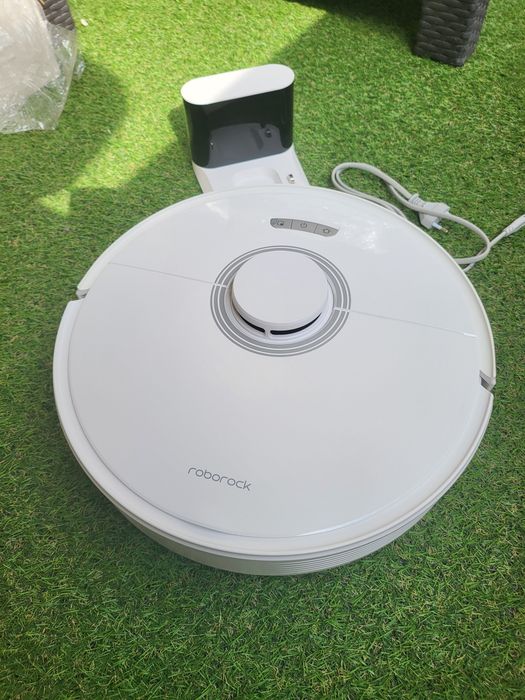 Робот прахосмукачка Roborock Q7 MAX
