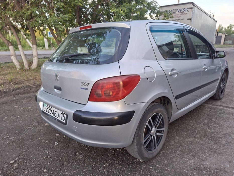 Продам автомобиль Peugeot 307