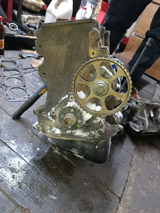 Продам запчасти Ауди 1.8