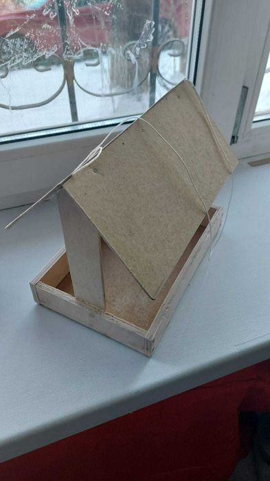 Кормушка для птиц