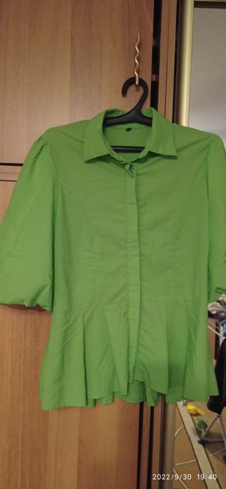 Продам женские вещи