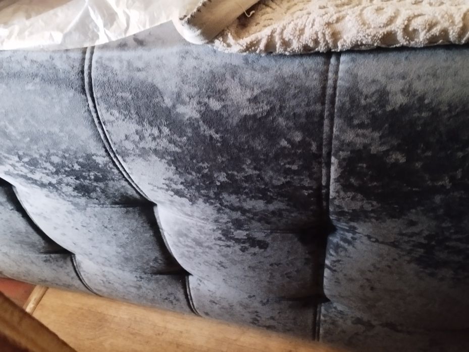 Продам новую тахту.