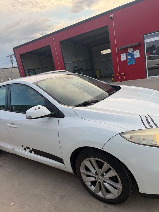 RENAULT Megane