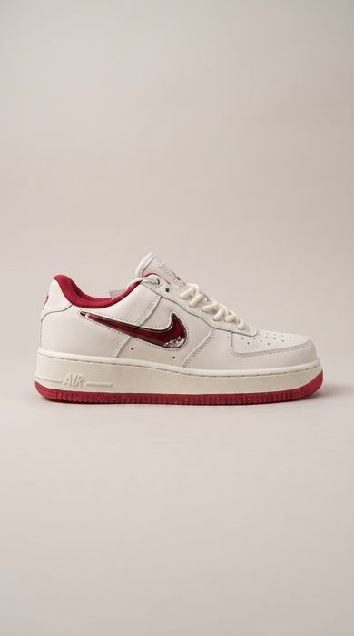 Кроссовки Nike - Новые.