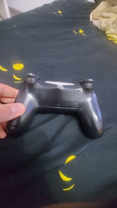 Controller ps 4 vând urgent