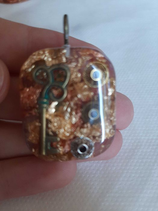 Медальон от епоксидна смола