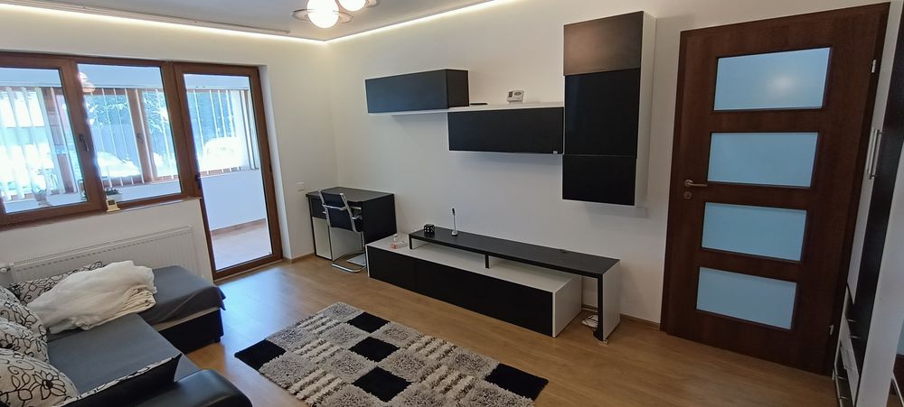 Garsoniera de închiriat metrou Dimitrie Leonida