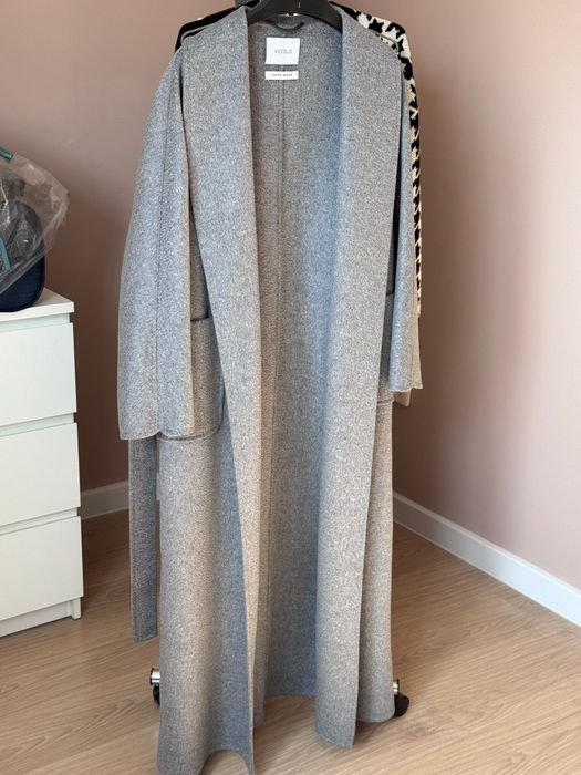 Продам весенние пальто