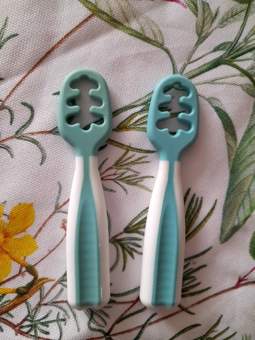 Прибори за хранене бебе